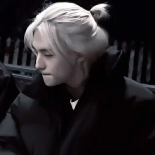 Стикер Hyunjin - 1