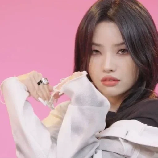 Стикер IDLE_baby - 1