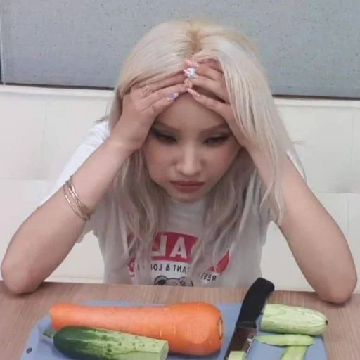 Стикер IDLE_baby - 1