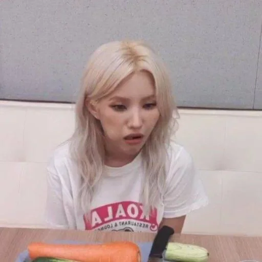 Sticker IDLE_baby - 1