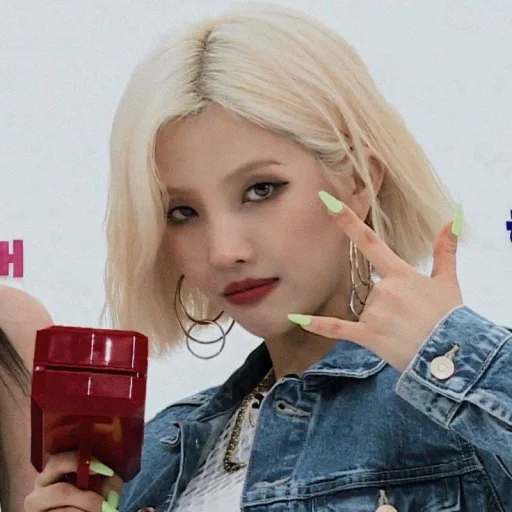 Sticker IDLE_baby - 1