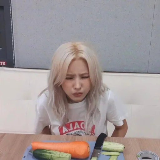 Sticker IDLE_baby - 1