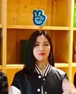 Стикер ITZY 「 @itzy_jyp_gallery 」 - 4