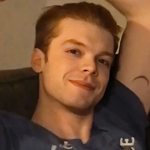 Стикер Краши. Кто не согласен- тот согласен - 1