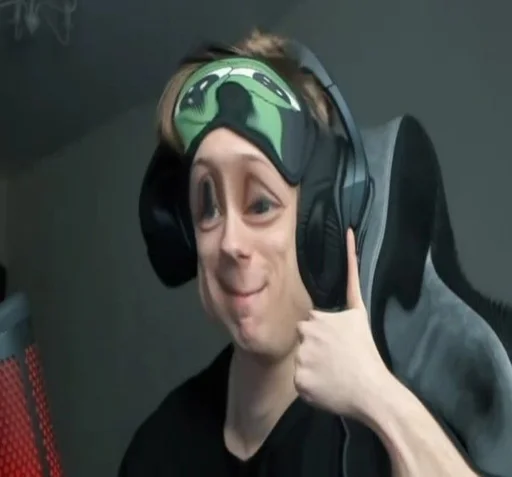 Пак создан в @moyi_stikery_bot - 