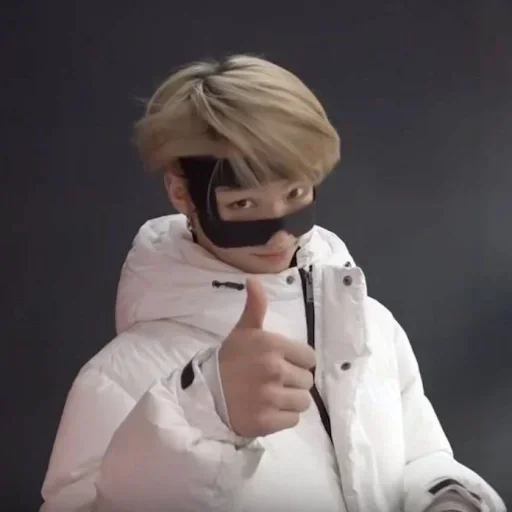 Sticker JYPENTKK - 1