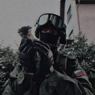 на открытом воздухе средства индивидуальной защиты противогаз