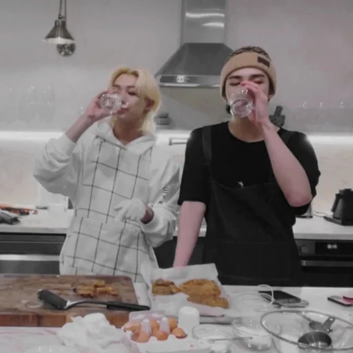 Стикер ᕼᖿᕰᑎJᔫᑎ ᗅᑎᐃ ᖴᗕᒪᔫ᙭ @virtstik :: @fStikBot - 4