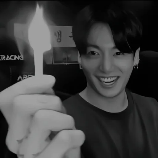 Человек свеча зажигалка