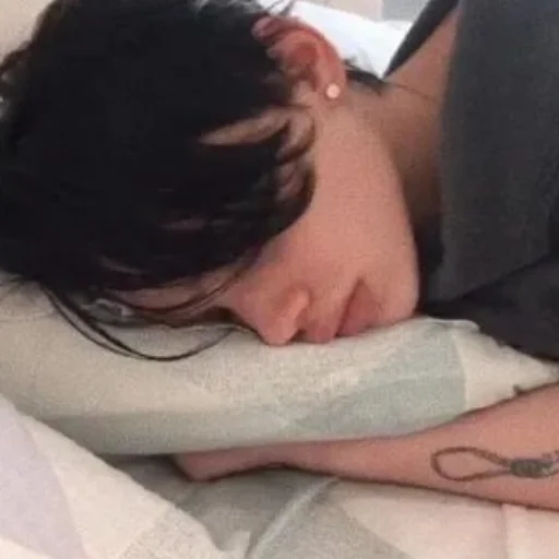 Человек спать утешение