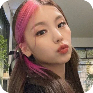 Стикер K-pop❤️💋 - 1