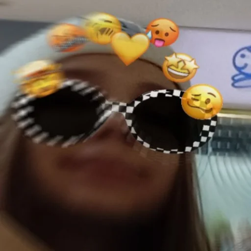 Sticker Karinvix - 1