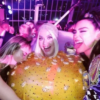 Стикер Katy Perry - 1