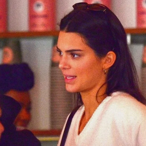 Sticker - Kendall Jenner | @Its_ArTina 🌧 - 2