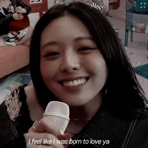 Стикер yuna by :: @midzyme :: @fStikBot - 3