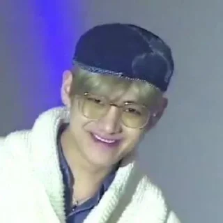 Стикер Ким Тэхен 🫦🔥 by Milka ✨ - 5