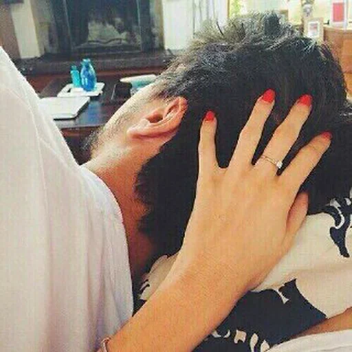 Sticker Kisses_Cuddles_2 - 1