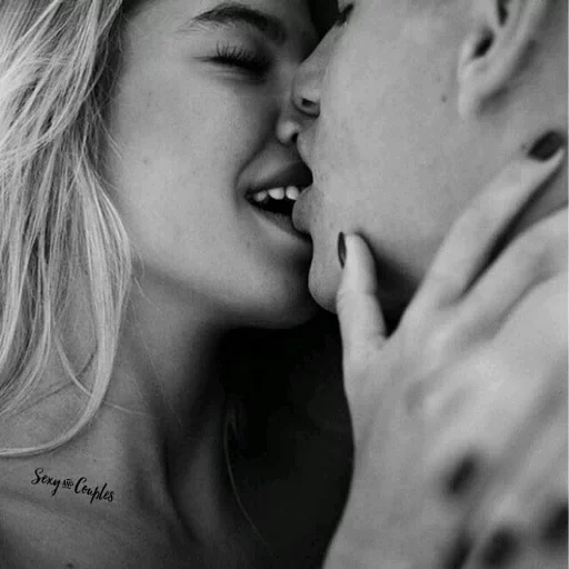 Sticker Kisses and Girls @stickerus - 0