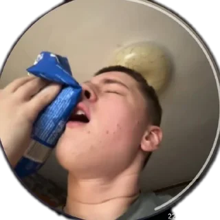 Стикер 🤡 - 2