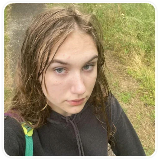 человеческое лицо Человек трава