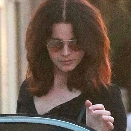 Ланка бананка с Ариной💁‍♀ :: @fStikBot - Человек