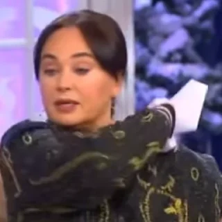 Стикер Лариса «Королева» Гузеева - 9