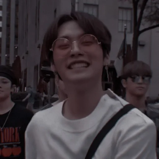 Sticker Lee know @stikergummy - 1