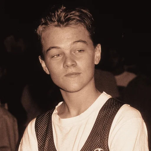 𝙻𝚎𝚘𝚗𝚊𝚛𝚍𝚘 𝙳𝚒𝙲𝚊𝚙𝚛𝚒𝚘🌻 @stcryptic - person