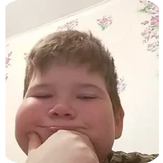 Стикер Лесник серьёзный - 0