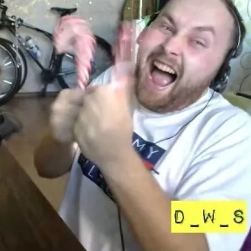 Человек мужчина улыбаться