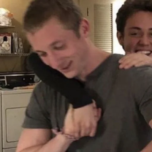 Стикер LipGallagherShamelessstick - 1