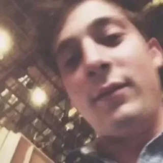 Стикер lip gallagher @shamelessstick - 3