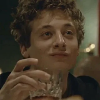 Стикер lip gallagher @shamelessstick - 2