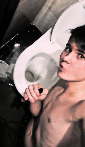 Человек человеческое лицо ванная