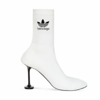 Стикер Живая легенда - 3