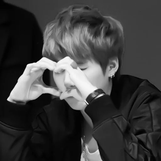 Sticker yoongi.heart by @sofaraway_sg :: @fStikBot - 10