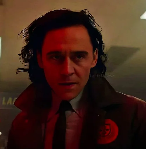 Loki Marvel // @legacystickers - человеческое лицо