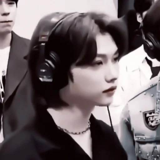 человеческое лицо Человек наушники