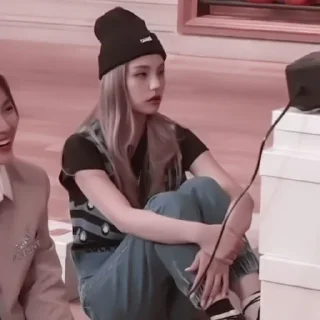 Стикер ❣️Йеджи❣️ - 9