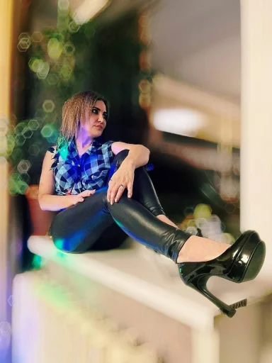 Стикер Loyal_sweet_by_TgEmodziBot - 1