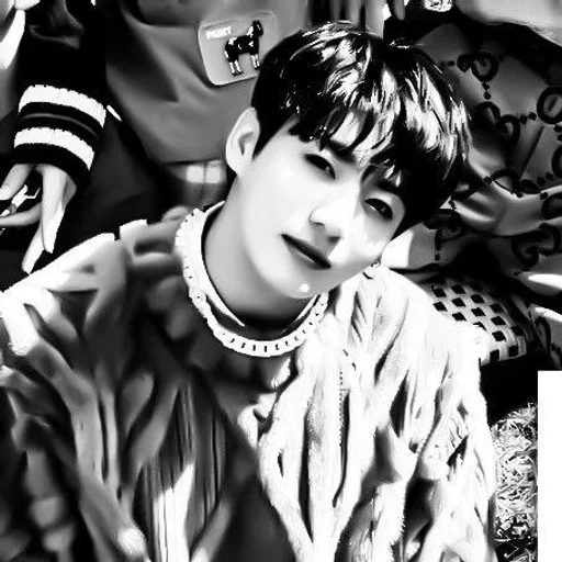 человеческое лицо черно-белый одежда