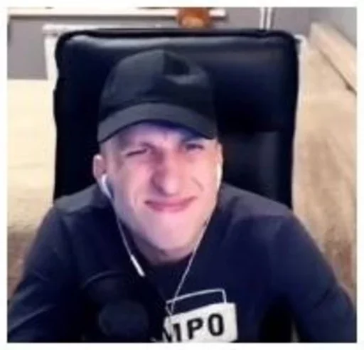 Стикер Ляшов - 10