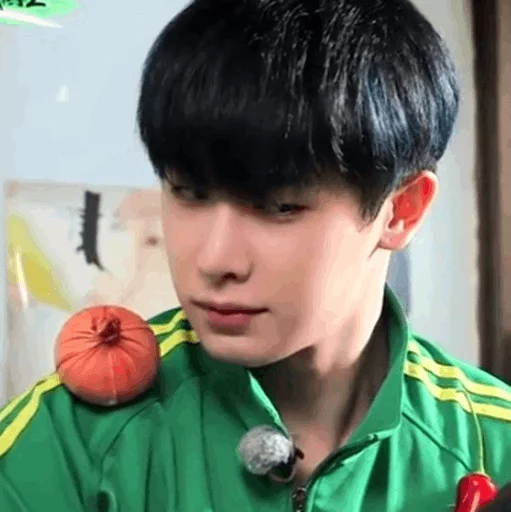 Человек человеческое лицо фрукт