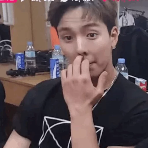 Человек человеческое лицо бутылка