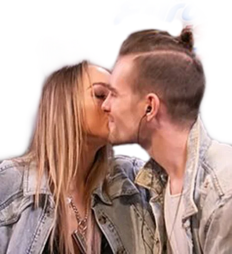 Человек целовать одежда