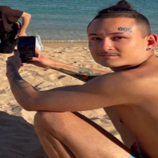 Человек на открытом воздухе человеческое лицо