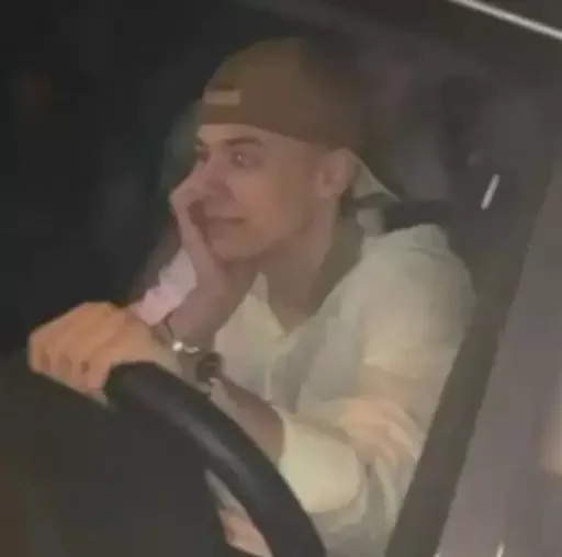 Sticker Macaanchikkk - 1