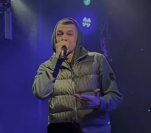 Sticker Macaanchikkk - 1