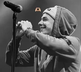 Стикер маканчик - 3