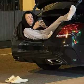 Стикер маканчик - 7